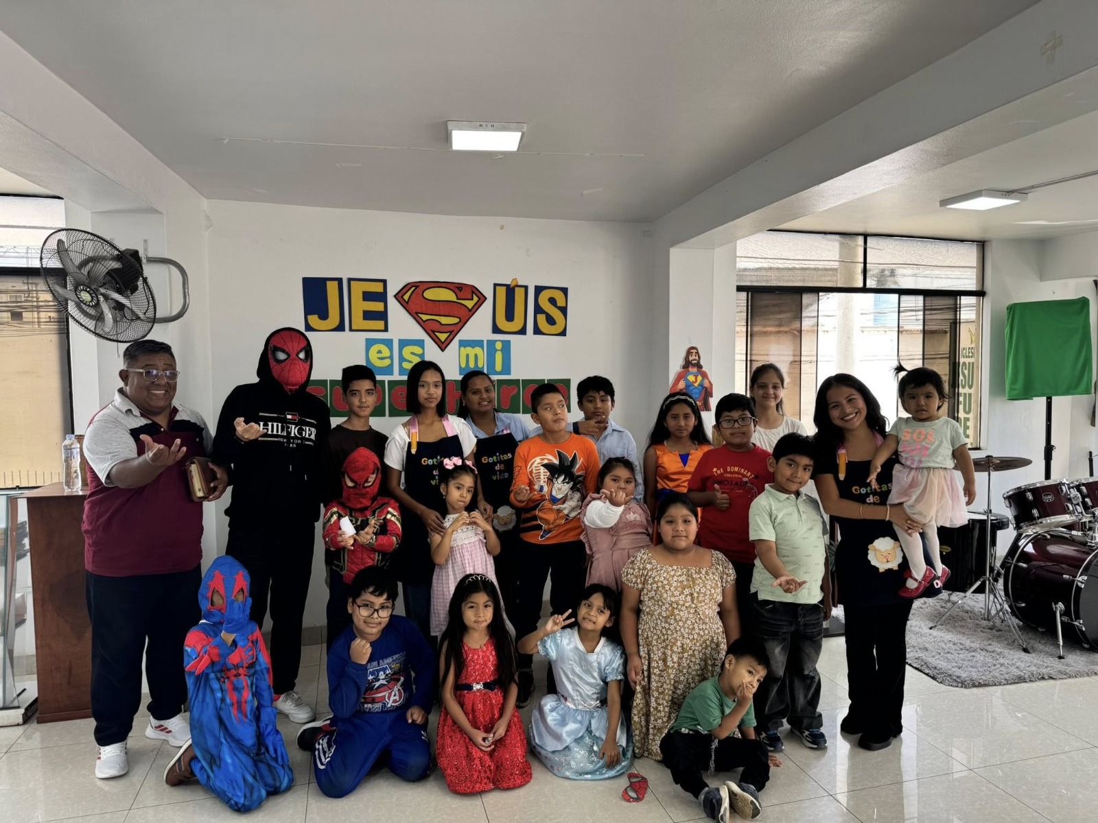 Jesús es mi Superhéroe - Escuelita Bíblica